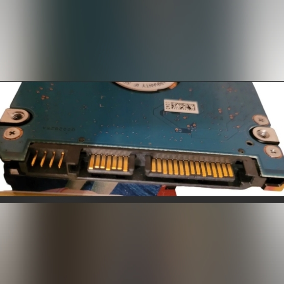 Toshiba Disk Drive MK3259GSXP 320GB 2.5" (HDD2J54) E UL01 T AO/ GN003J - Picture 5 of 8